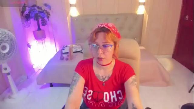 Image 8 of chloerossee Stream on Chaturbate on 4 days ago