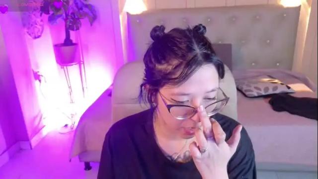 Image 10 of chloerossee Stream on Chaturbate on 1 month ago