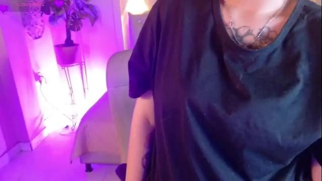 Image 11 of chloerossee Stream on Chaturbate on 1 month ago