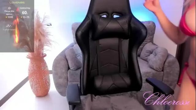 Image 4 of chloerossi Stream on Chaturbate on 2 months ago