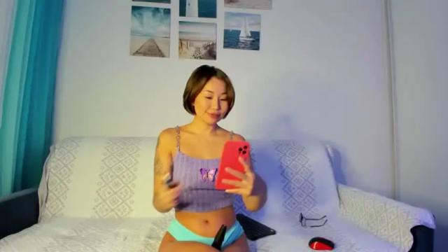 Image 6 of chloetaya Stream on Chaturbate on 16 months ago