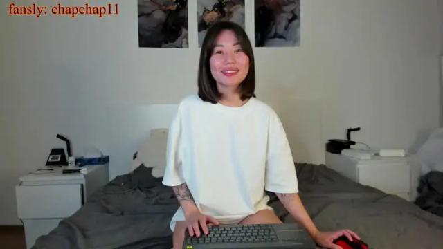 Image 10 of chloetaya Stream on Chaturbate on 25 days ago