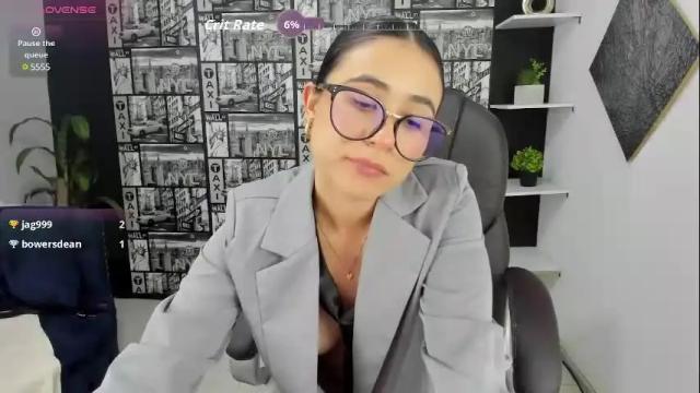 Image 11 of chloeturner_ Stream on Chaturbate on 1 month ago