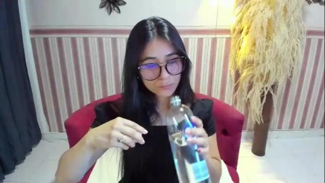 Image 7 of chloeturner_ Stream on Chaturbate on 1 month ago