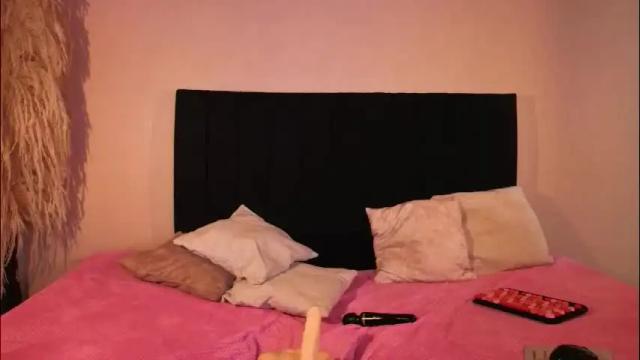 Image 4 of chloeturner_ Stream on Chaturbate on 1 month ago