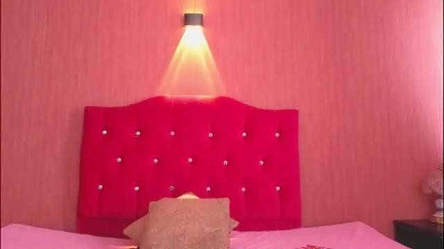 Image 7 of chloeturner_ Stream on Chaturbate on 1 month ago