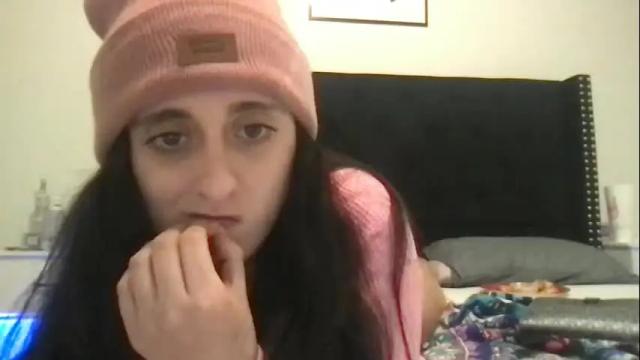 Image 10 of chloexbennett Stream on Chaturbate on 16 months ago