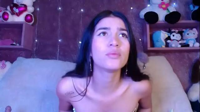 Image 12 of chlooe_zoe Stream on Chaturbate on 26 days ago