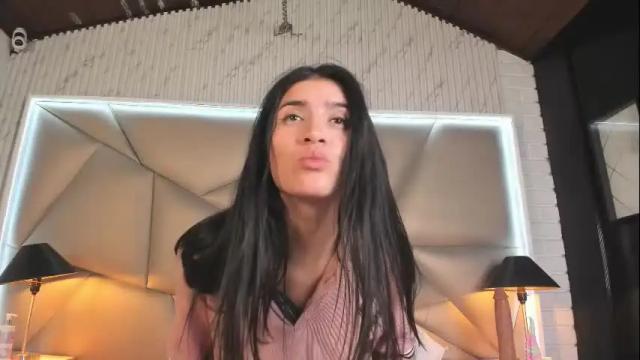 Image 11 of chlooe_zoe Stream on Chaturbate on 10 days ago