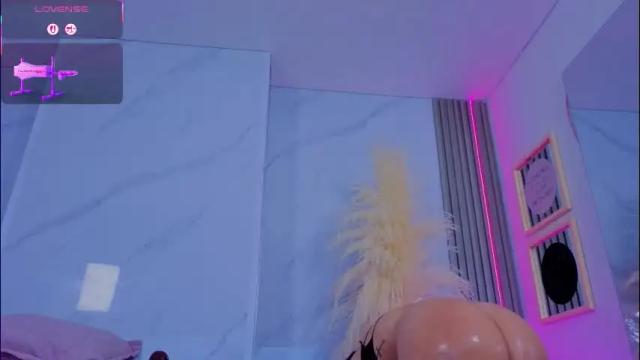 Image 8 of chlooee_ Stream on Chaturbate on 7 days ago