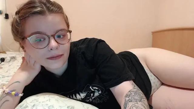 Image 2 of chmiri Stream on Chaturbate on 14 months ago