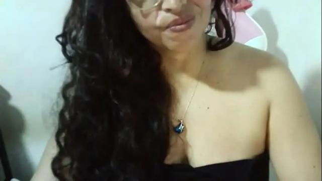 Image 11 of chochohot45 Stream on Chaturbate on 11 days ago