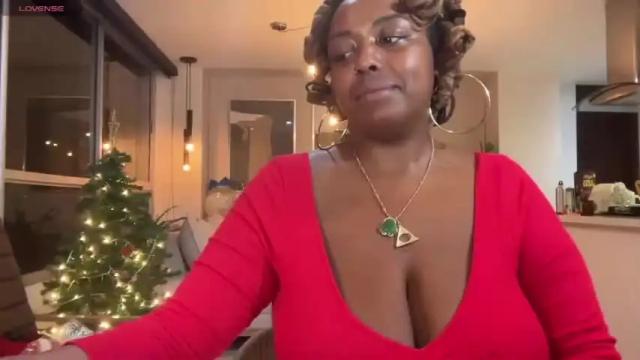 Thumbnail 2, chocolatecakequeen's Stream at Chaturbate, 16 months ago