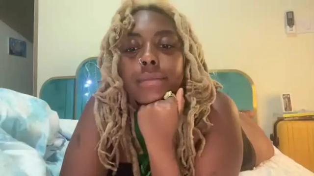Thumbnail 3, chocolatecakequeen's Stream at Chaturbate, 13 months ago