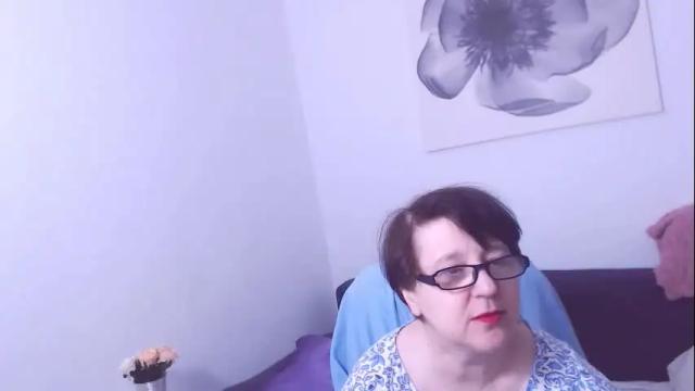 Image 4 of christarose Stream on Chaturbate on 1 month ago