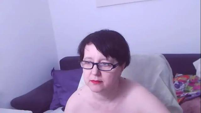 Image 3 of christarose Stream on Chaturbate on 22 days ago