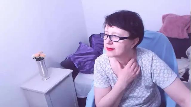 Image 3 of christarose Stream on Chaturbate on 19 days ago