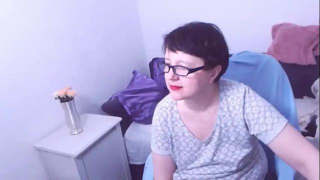 Image 4 of christarose Stream on Chaturbate on 19 days ago