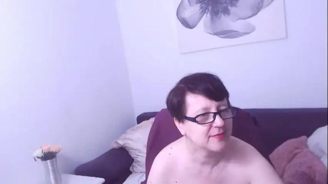 Image 3 of christarose Stream on Chaturbate on 1 month ago