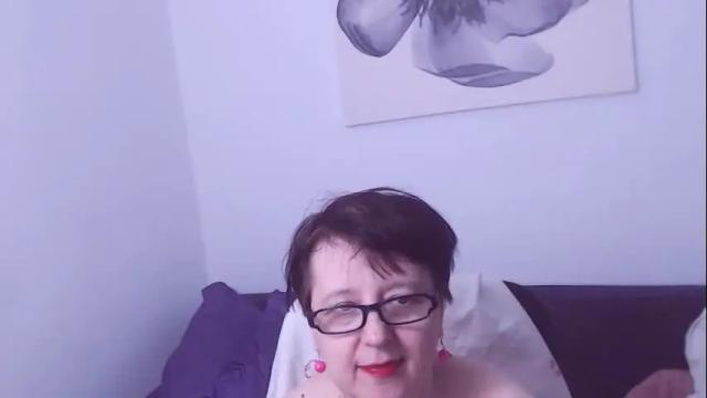 Image 4 of christarose Stream on Chaturbate on 1 month ago