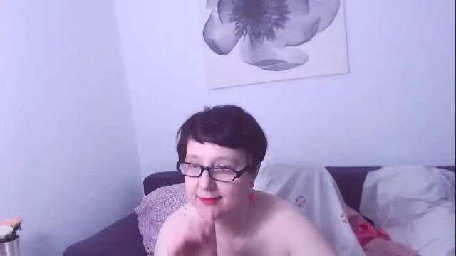 Image 2 of christarose Stream on Chaturbate on 12 days ago