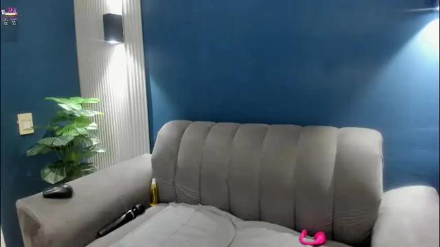 Image 4 of christiekroes Stream on Chaturbate on 1 month ago