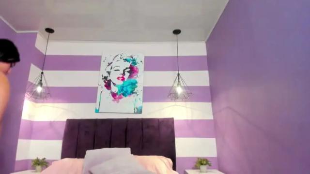 Image 3 of christiine_ Stream on Chaturbate on 15 months ago