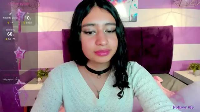 Image 3 of christiine_ Stream on Chaturbate on 15 months ago