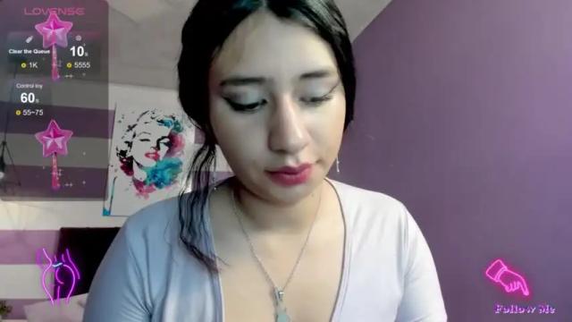 Image 2 of christiine_ Stream on Chaturbate on 15 months ago