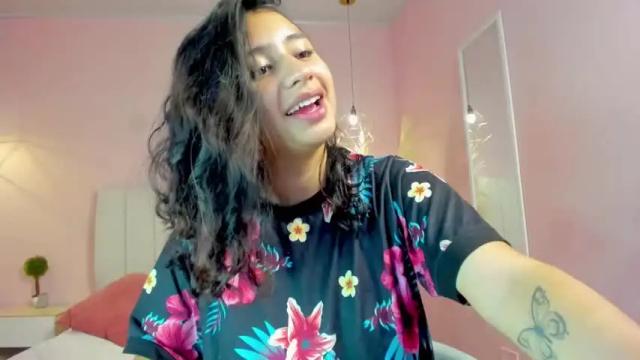 Image 8 of christiine_ Stream on Chaturbate on 14 months ago