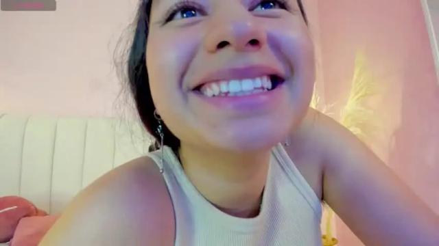 Image 11 of christiine_ Stream on Chaturbate on 14 months ago