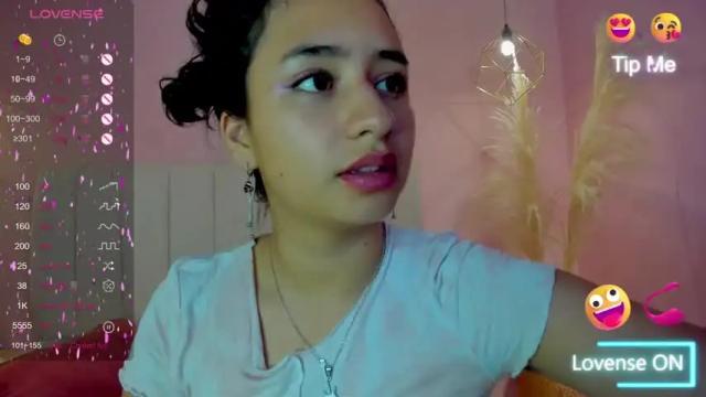 Image 10 of christiine_ Stream on Chaturbate on 14 months ago