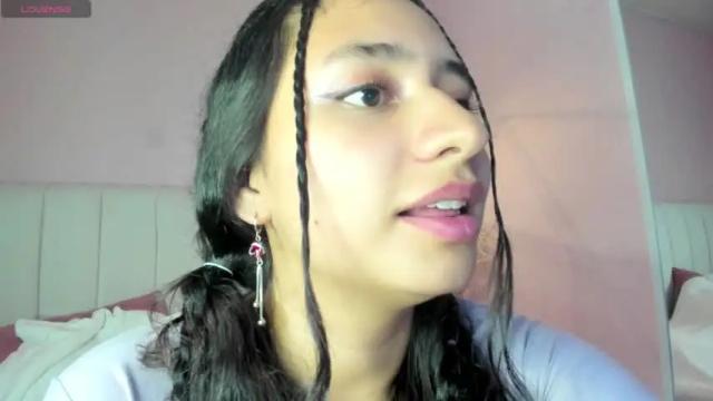 Image 8 of christiine_ Stream on Chaturbate on 14 months ago
