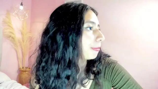 Image 10 of christiine_ Stream on Chaturbate on 15 months ago