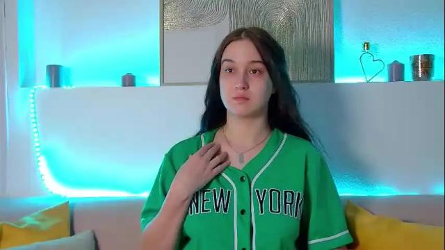 Image 4 of christinamilton Stream on Chaturbate on 1 month ago