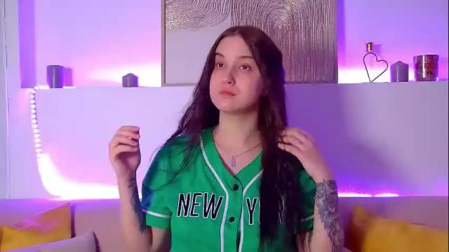 Image 8 of christinamilton Stream on Chaturbate on 1 month ago