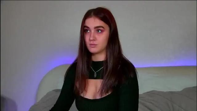 Image 4 of christinamilton Stream on Chaturbate on 2 months ago