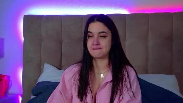 Image 2 of christinamilton Stream on Chaturbate on 1 month ago