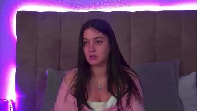 Image 12 of christinamilton Stream on Chaturbate on 2 months ago