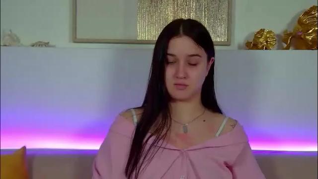 Image 4 of christinamilton Stream on Chaturbate on 2 months ago