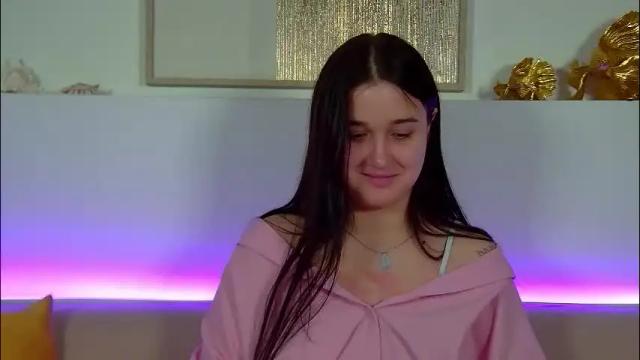 Image 7 of christinamilton Stream on Chaturbate on 2 months ago