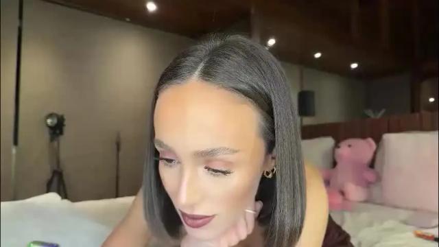 Image 3 of christinasage Stream on Chaturbate on 1 month ago