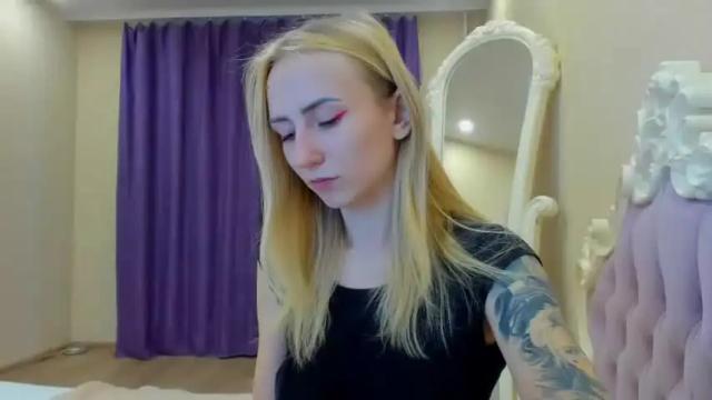 Image 2 of christinasex777 Stream on Chaturbate on 11 months ago