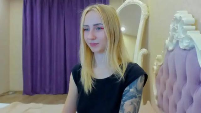 Image 8 of christinasex777 Stream on Chaturbate on 11 months ago