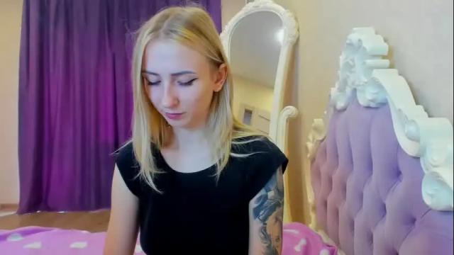 Image 6 of christinasex777 Stream on Chaturbate on 10 months ago