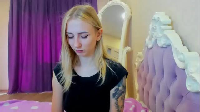 Image 8 of christinasex777 Stream on Chaturbate on 15 months ago