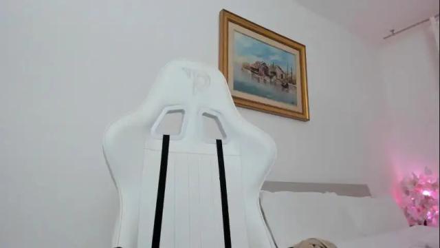Image 7 of christine0990__ Stream on Chaturbate on 1 month ago