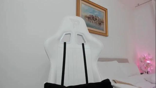 Image 3 of christine0990__ Stream on Chaturbate on 1 month ago