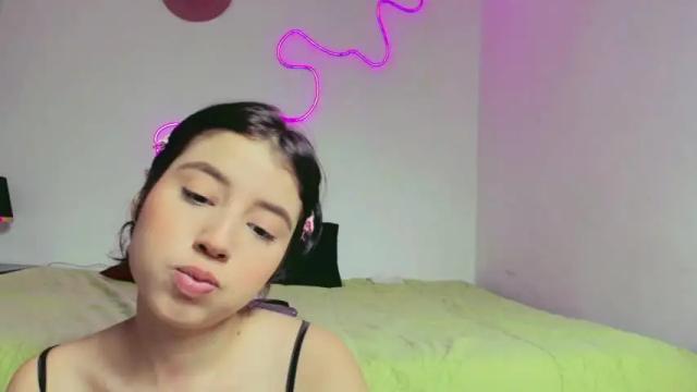 Image 2 of christinefoxy Stream on Chaturbate on 20 months ago