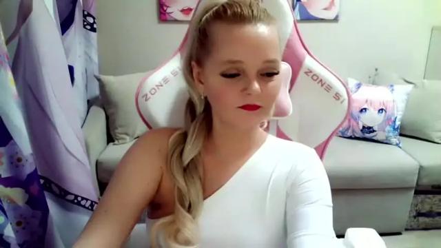 Image 10 of christirose Stream on Chaturbate on 13 months ago